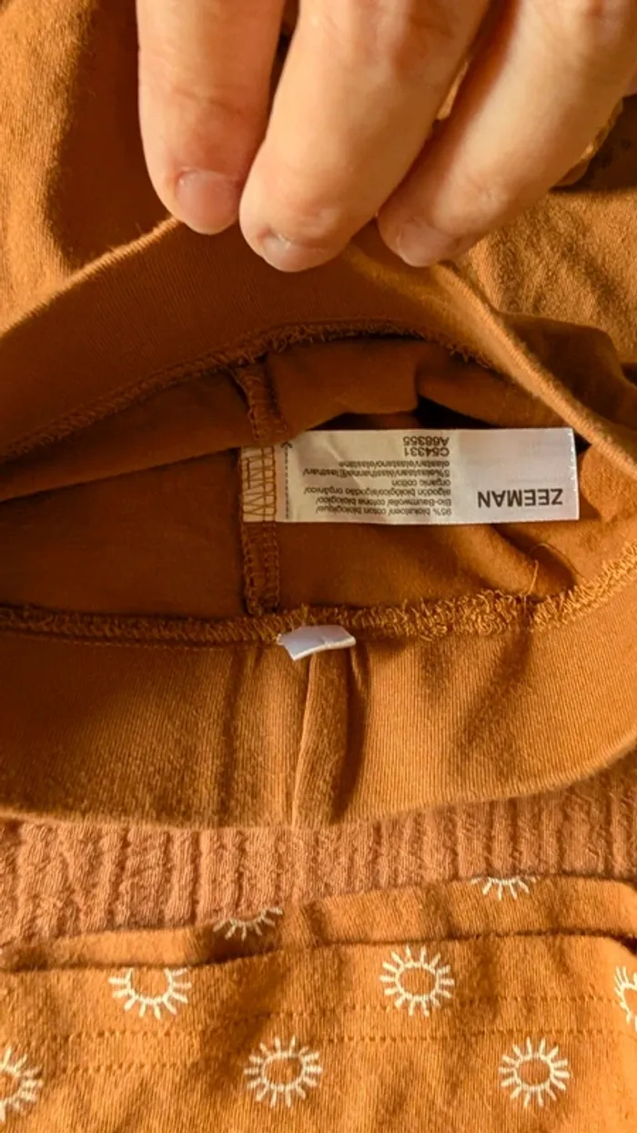 Ensemble orangé - photo numéro 2
