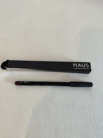 Haus laboratories slayer crayon lèvres demi mat 02D9 1,3G
