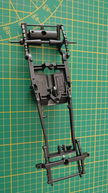 Châssis plastique pièce détachée miniature Burago Bburago Alfa Romeo 2300 Monza 1934 1/18 1/18e 1/18