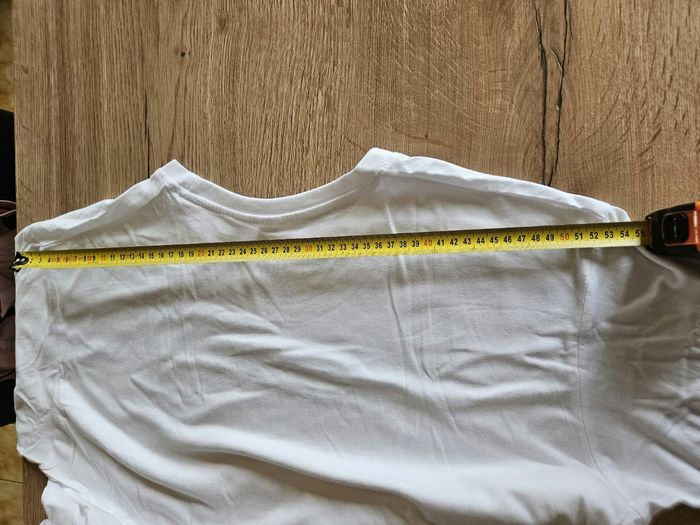 Tee-shirt neuf - photo numéro 4