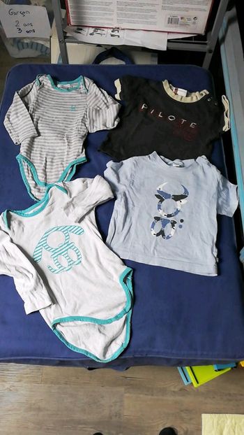 Lot bodies et t-shirt