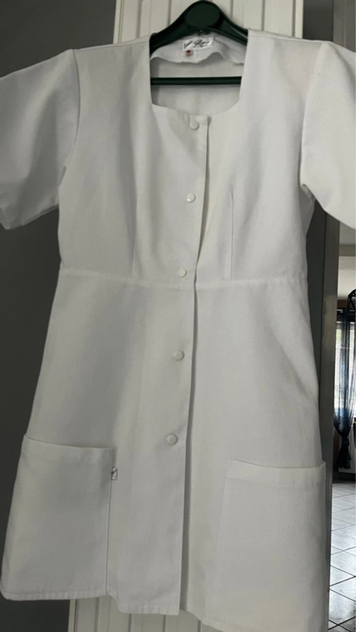 Blouse esthétique - photo numéro 3