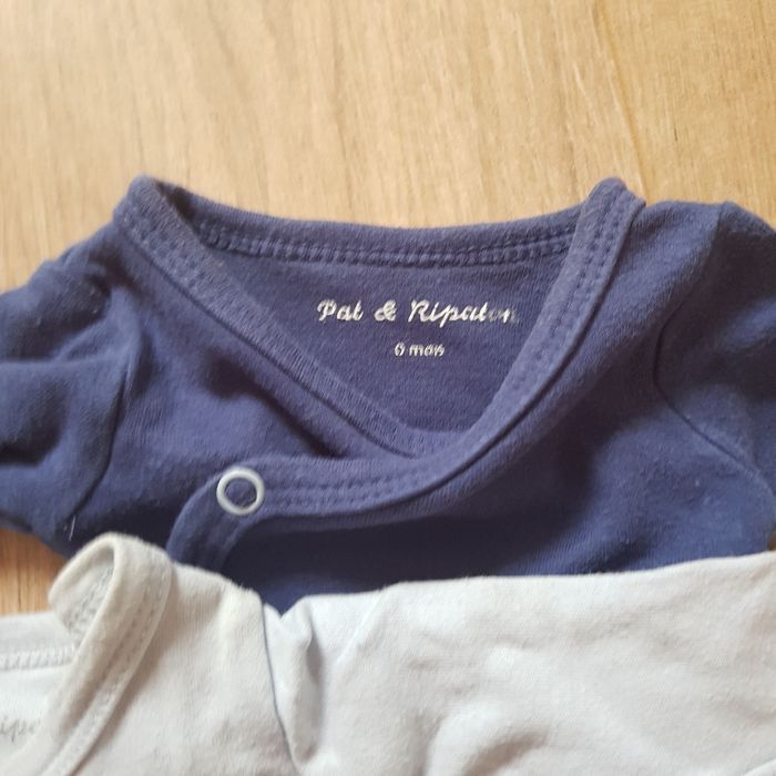 Lot de bodies bleus - photo numéro 3