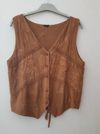 Gilet Brodé Léger. Taille 1