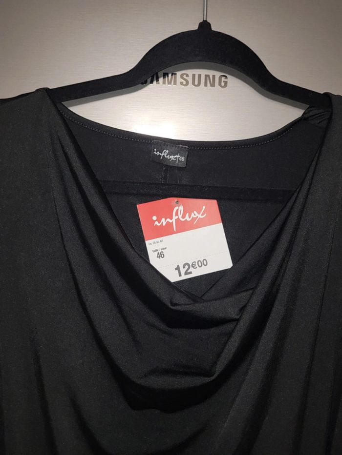 Robe noir ceinture chaîne - photo numéro 2