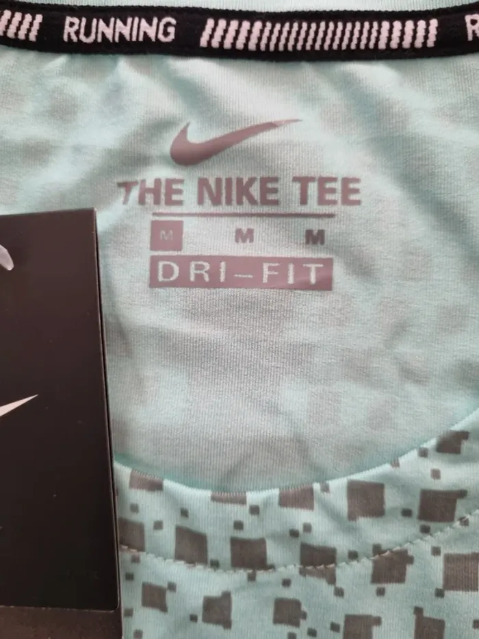 T-shirt running nike pour femme - photo numéro 4