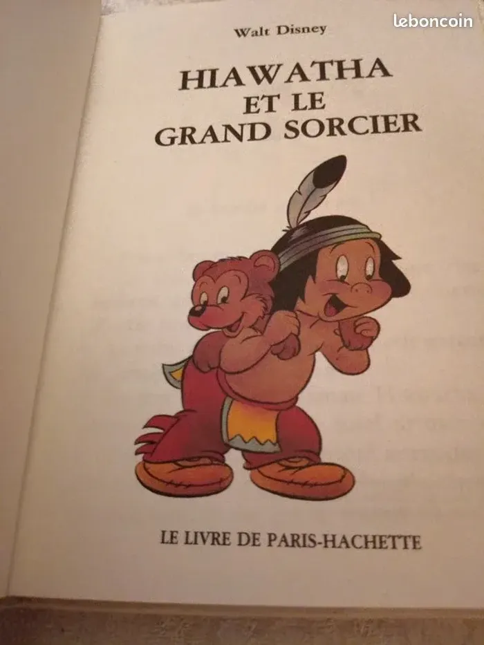 Livre Mickey Club Juniors Hiawatha Walt Disney - photo numéro 3