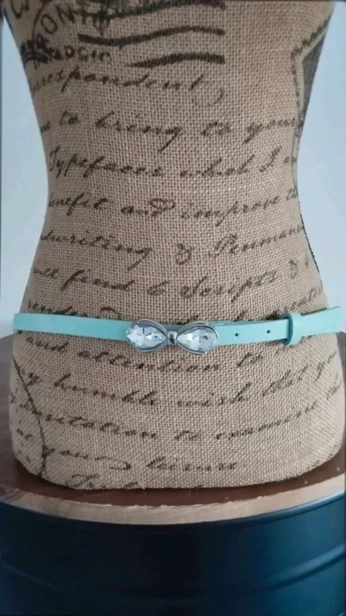 Ceinture fine bleu boucle effet noeud - photo numéro 2