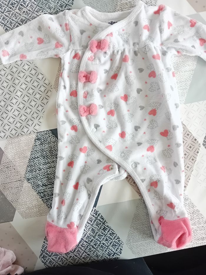 Lot pyjama 3 mois - photo numéro 3