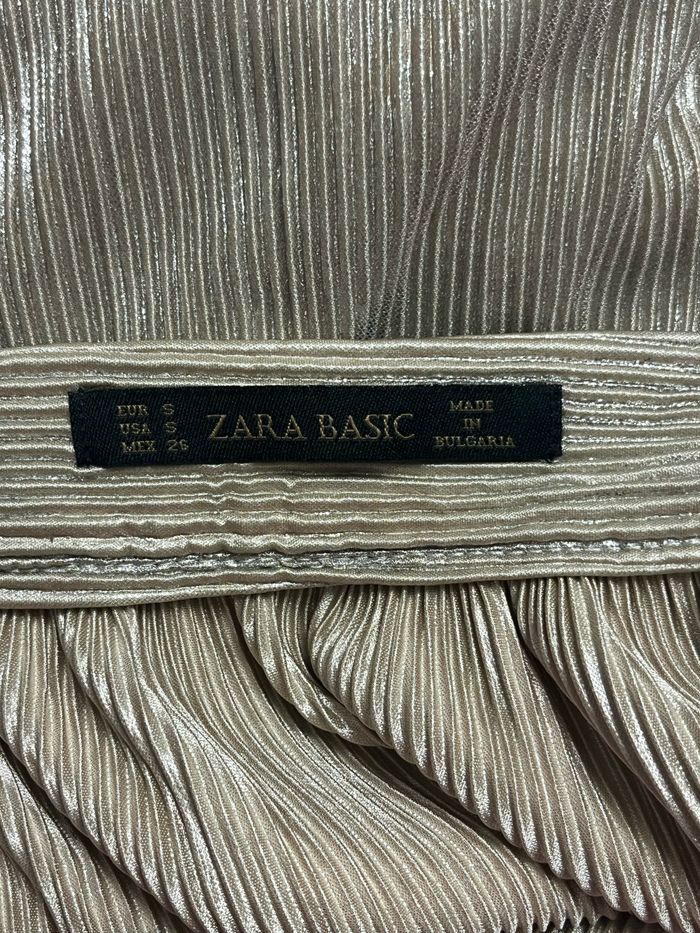 Jupe doré mi longue Zara - photo numéro 3