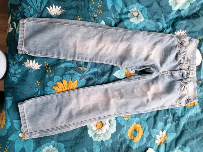 Jeans.