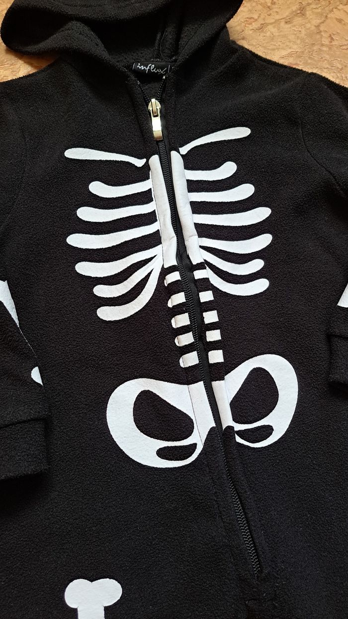 Combinaison squelette 3 ans neuf - photo numéro 4