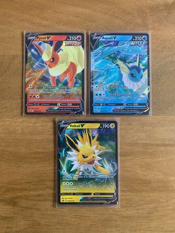 Cartes Pokemon Pyroli V, Aquali V et Voltali V
