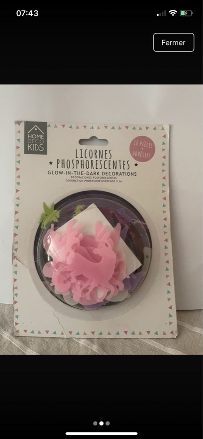 OFFERT pour tout achat Pochette deco 16 pièces licornes à - photo numéro 2