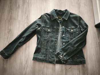 Veste en jean bleu foncé