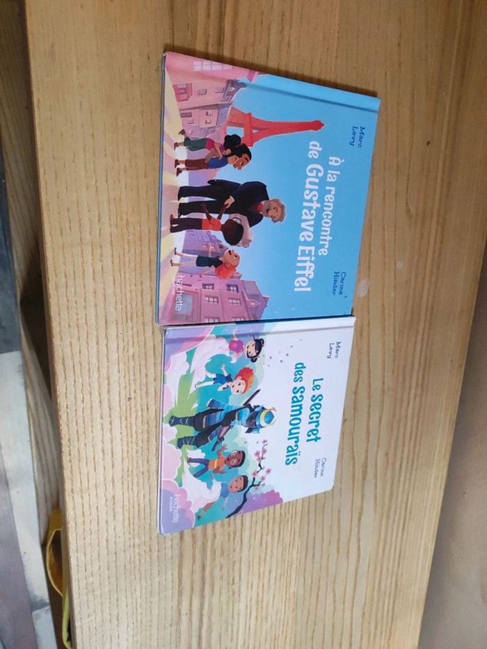 Lot de 2 livres Happy meal Mac Donald's