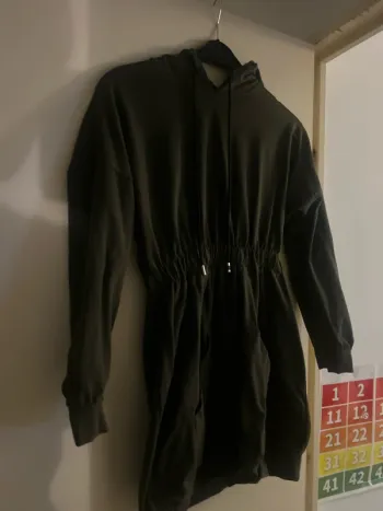 Robe femme à capuche