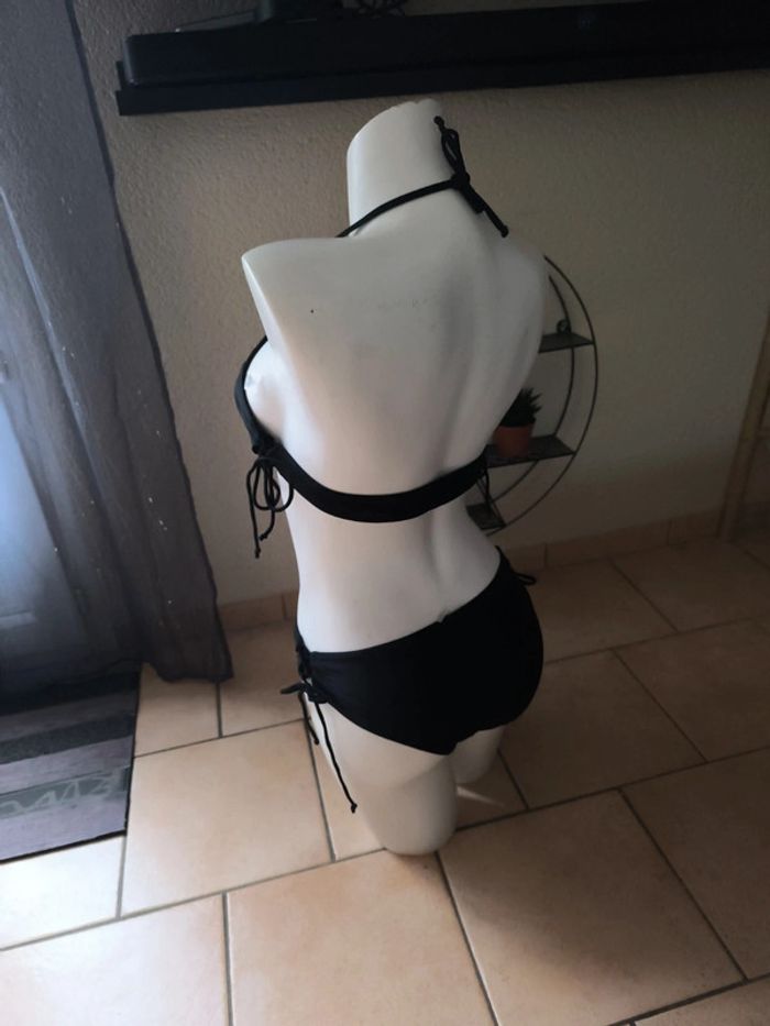 Maillot de bain 2 pièces neuf - photo numéro 2