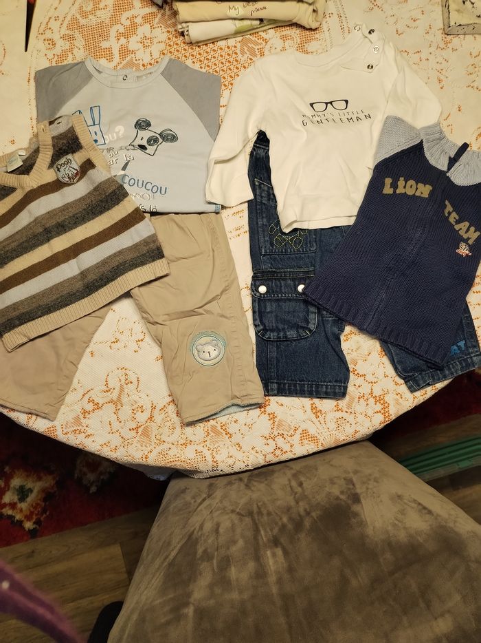 Ensemble pantalon Tee shirt et pull