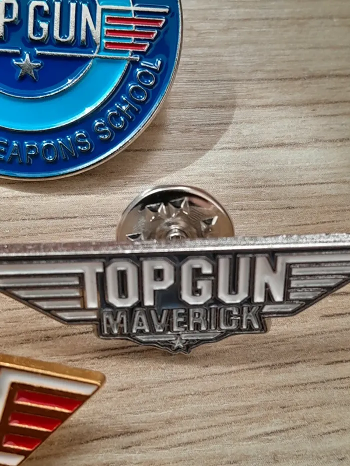 Lot de 3 pin's Top Gun Maverick - photo numéro 3