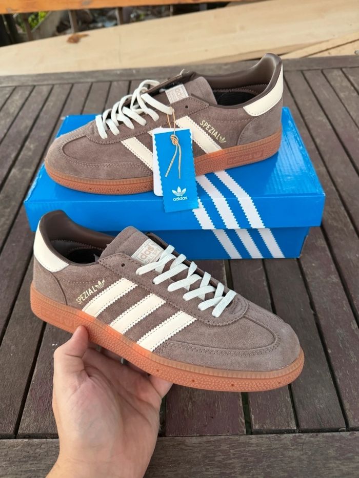 Nouveau Adidas Handball Spezial Marron Taille 41 - photo numéro 2