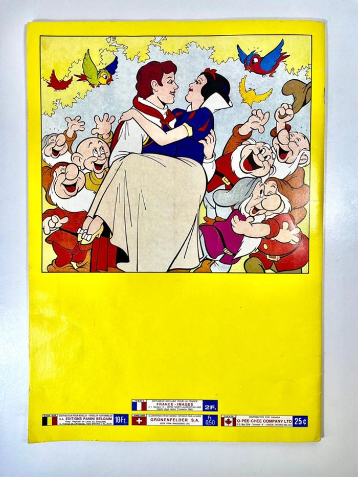 Album Panini Disney vintage : Blanche Neige et les 7 Nains 1983 - photo numéro 2