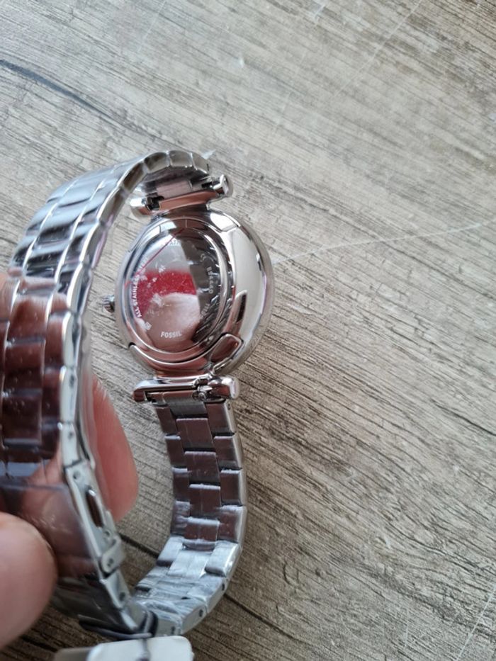 Montre Fossil neuve - photo numéro 5