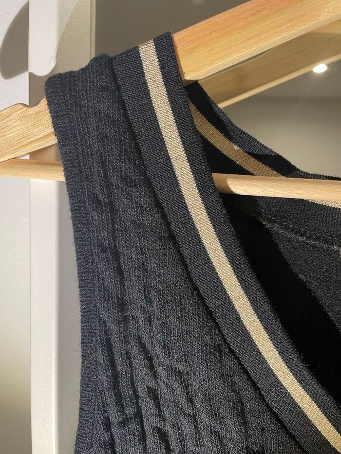 Robe noir sans manches neuf - photo numéro 2