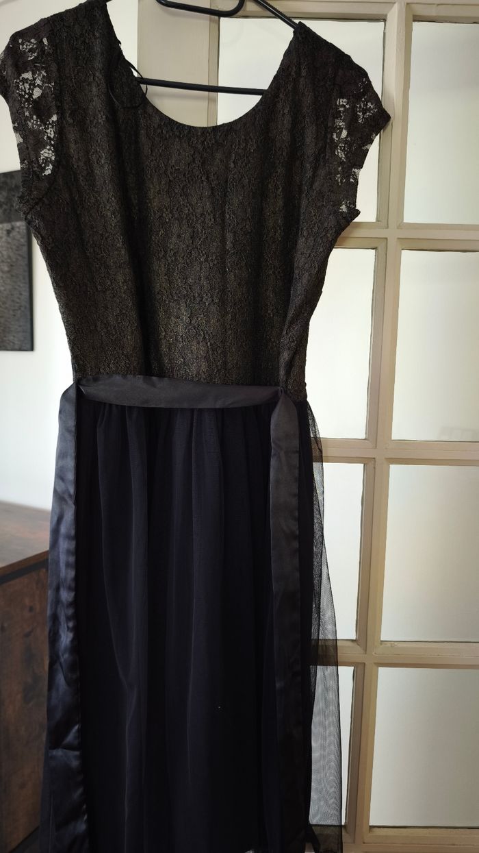 Robe noir et doré - photo numéro 4