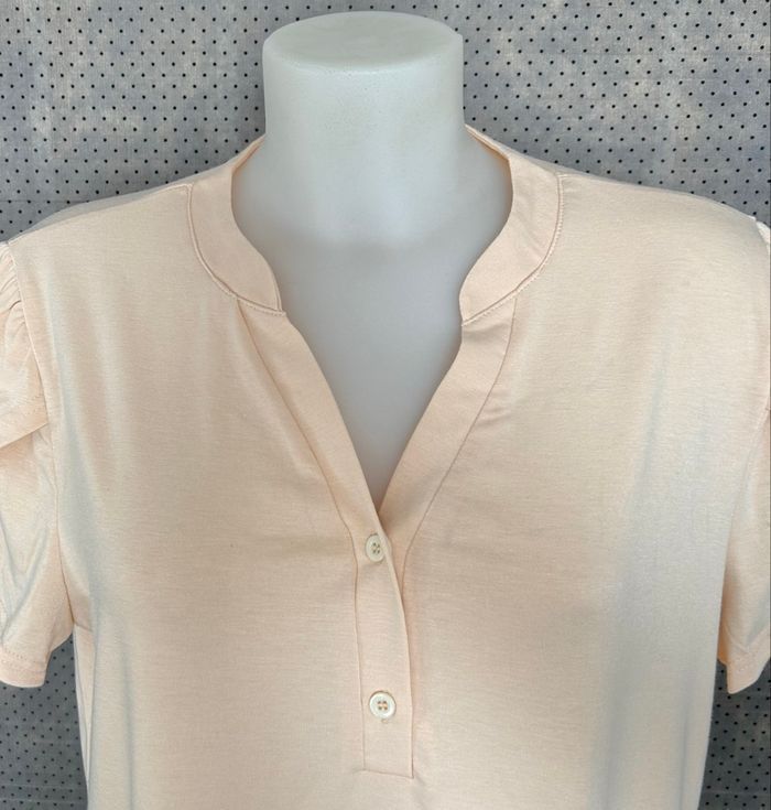 T-shirt à manches courtes col en V taille S - photo numéro 4