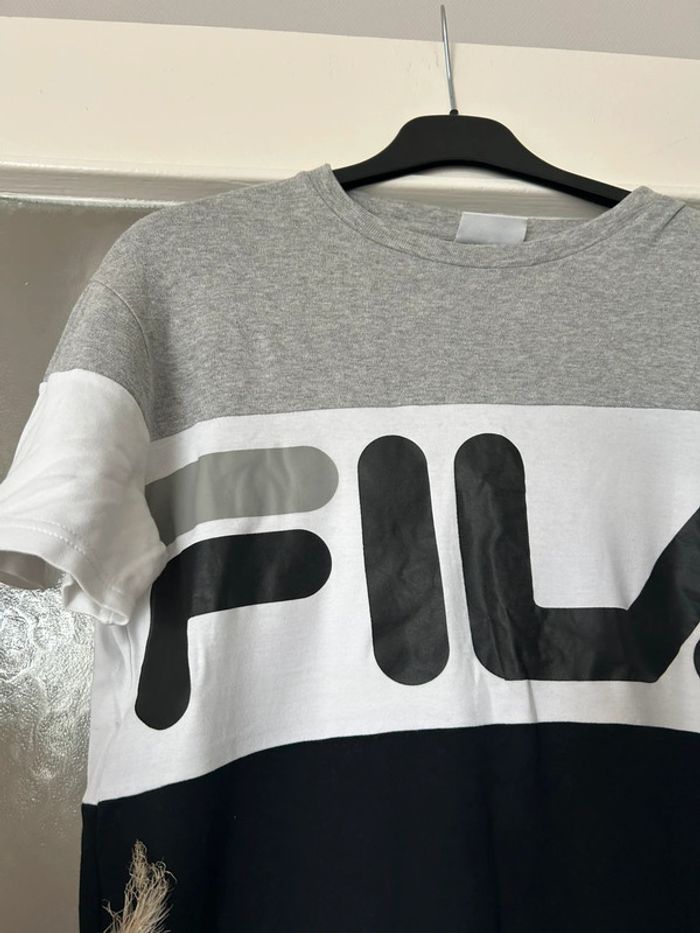 T-shirt gris fila S neuf - photo numéro 3