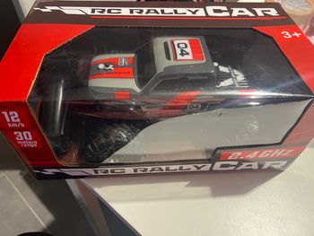 Voiture télécommandée tout-terrain