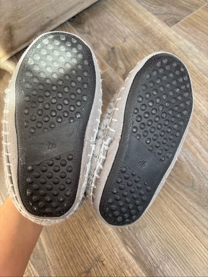 Chaussons taille 28 - photo numéro 5