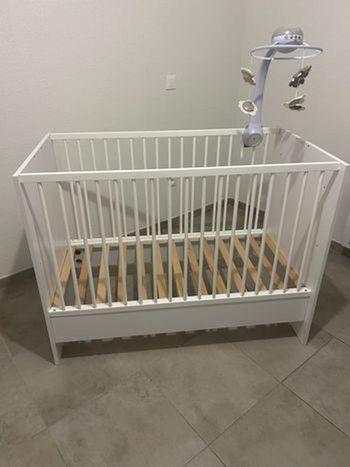 Lit bébé IKEA