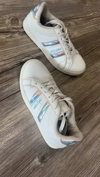 Baskets taille 37