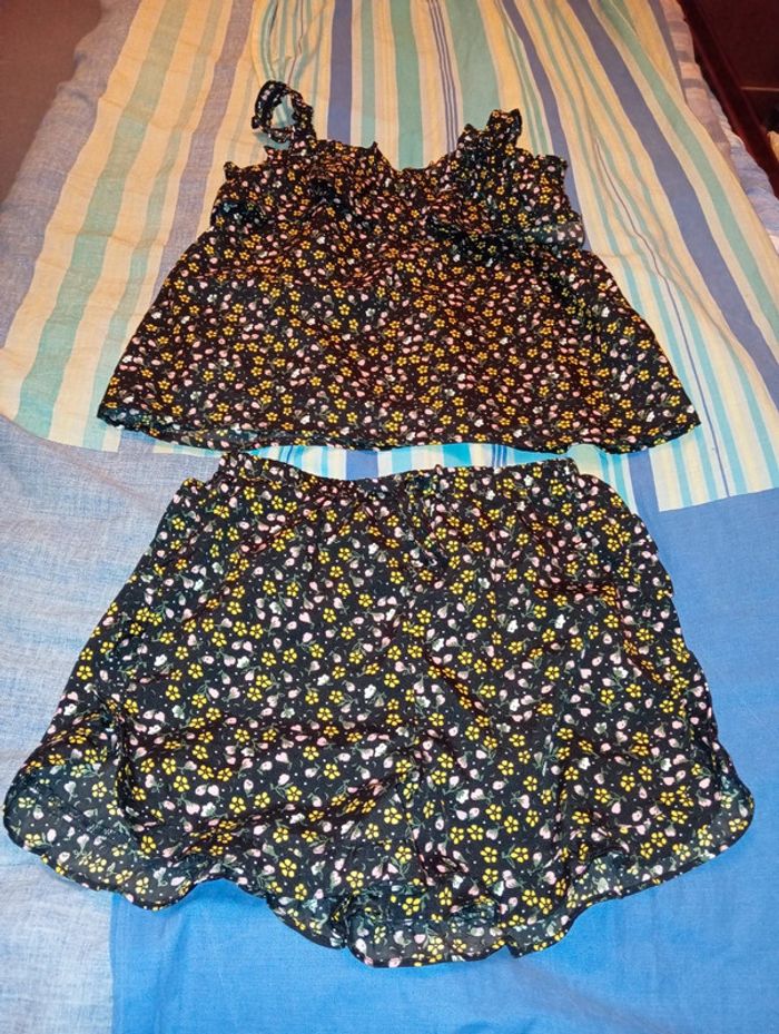 Ensemble comme Neuf Primark 10/11ans 146cm taille elastique