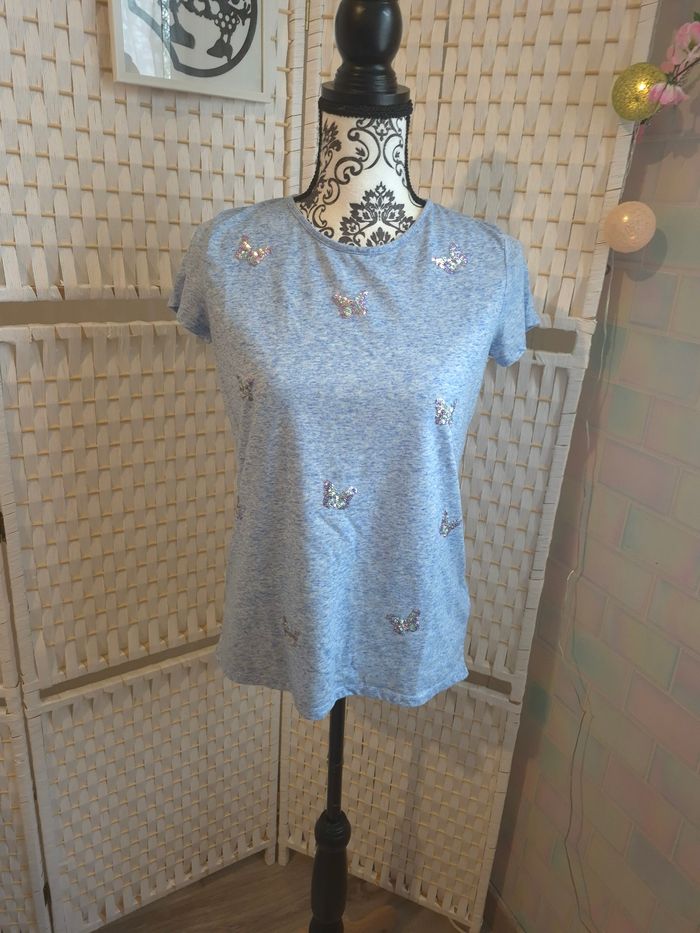 Joli T-shirt bleu chiné papillons sequins C&A fille 170/176 14/ 16 ans