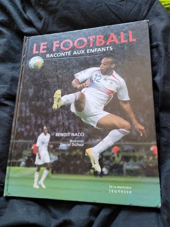 Le football raconte aux enfants