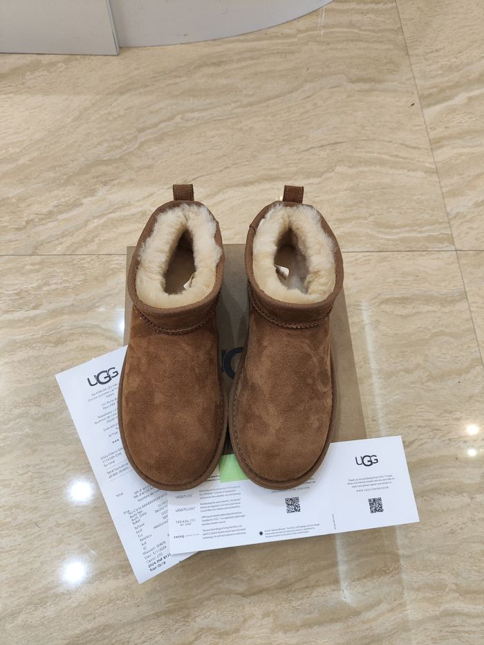 Bottes UGG Classic Ultra Mini couleur châtaigne 38 - photo numéro 3