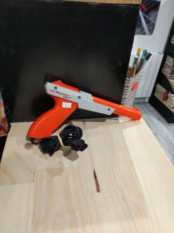 Nintendo Zapper - Nintendo Entertainment System