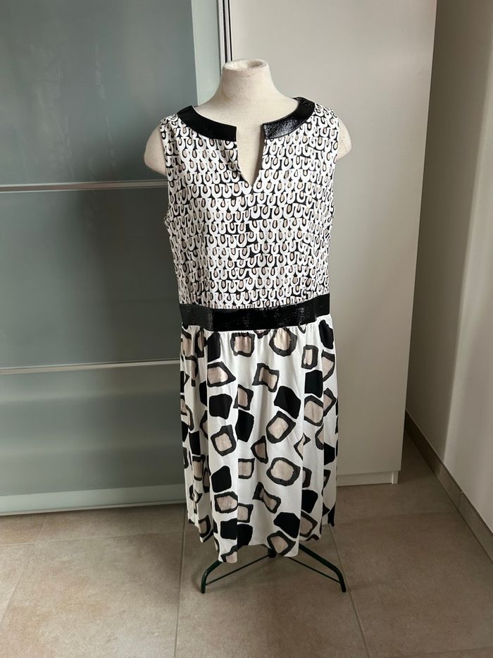 Robe Caroline Biss 42 - photo numéro 3