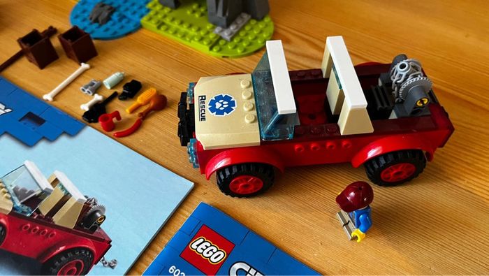 LEGO 60301 City Wildlife Le Tout-Terrain de Sauvetage des Animaux Sauvages - photo numéro 6