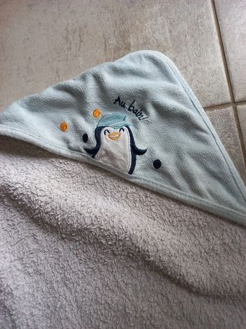 Cape de bain pingouin Mes petits cailloux
