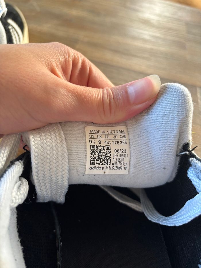 Sneakers Campus t. 43,5 - photo numéro 2