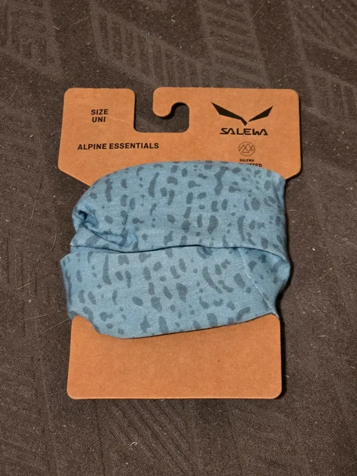 Bandeau Alpine Essentials