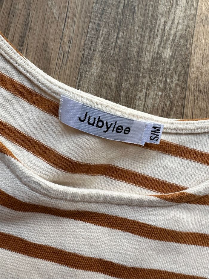 - Haut ML Jubylee - Taille S/M - Très bon état - photo numéro 2