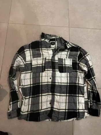 Chemise H&M, taille L, très bon état