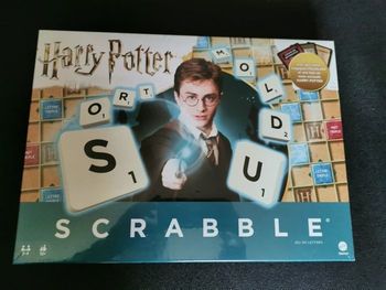 Harry Potter Scrabble neuf.