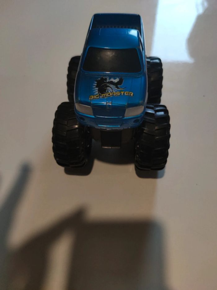 Véhicule à friction