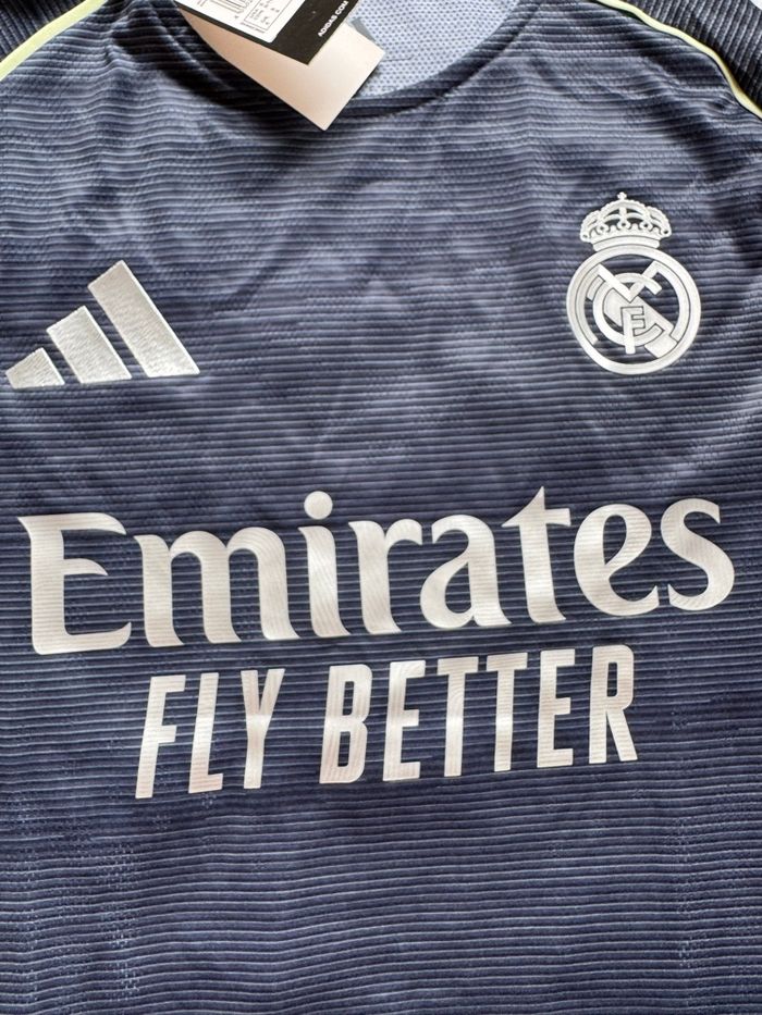 Maillot Real Madrid - photo numéro 2